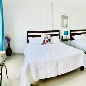 https://apartahotel-bahia-tropical-iii.sanandreshotels.com